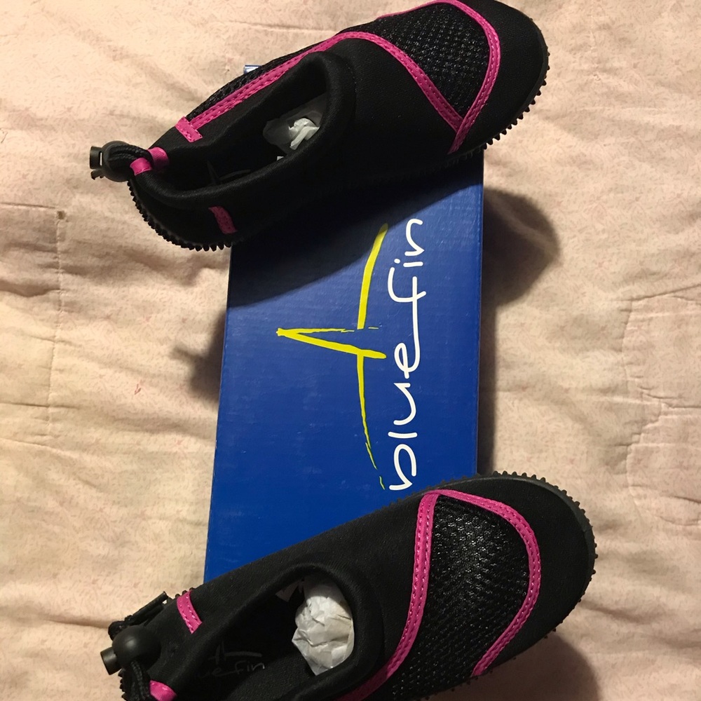 Girls water shoes